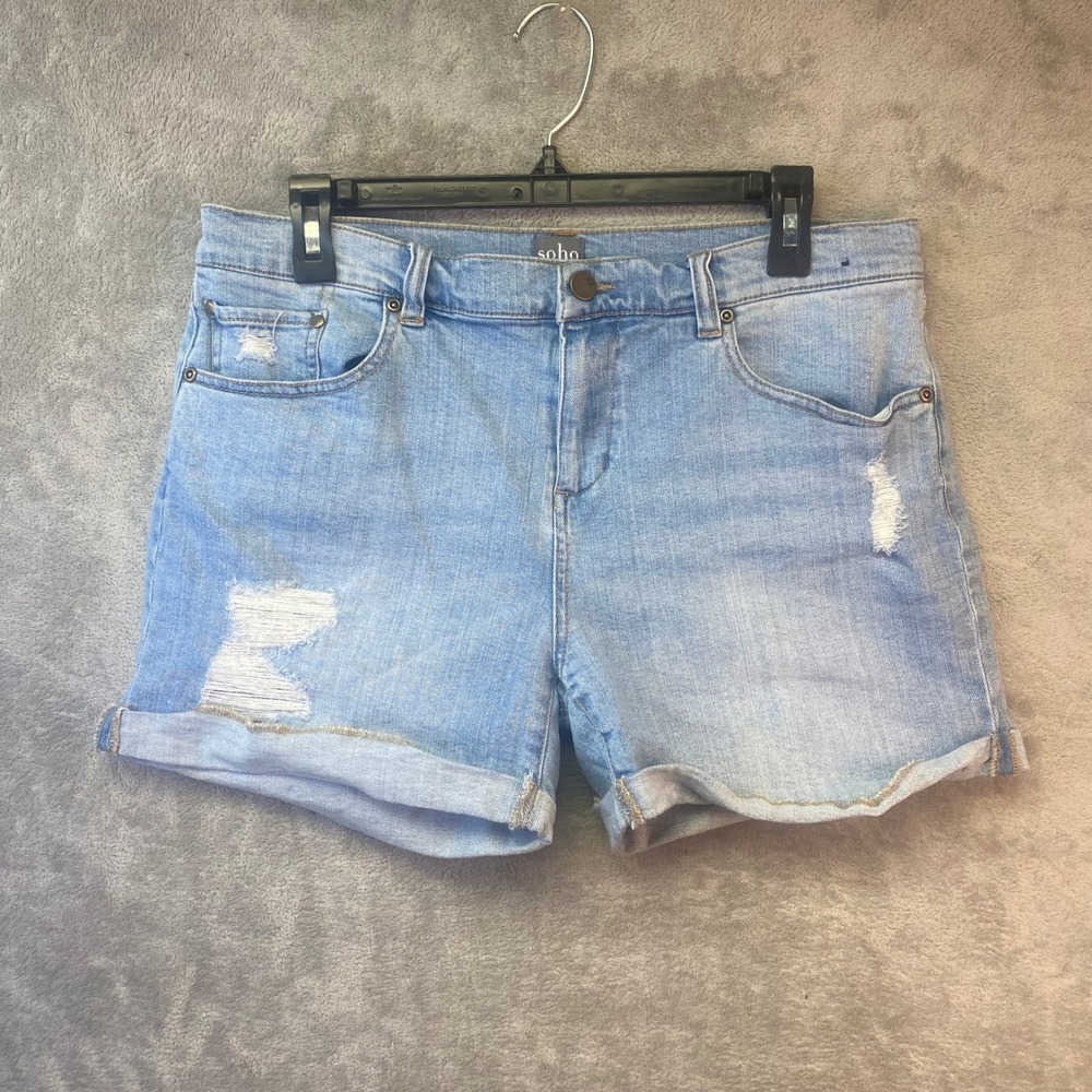 Soho New York & Company Distressed Light Wash Cuffed Denim Shorts Womens Size 6